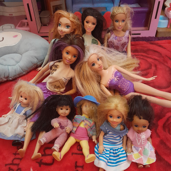 باربي والأميرات